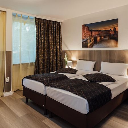 Hotel Hanseat Hamburg Bagian luar foto