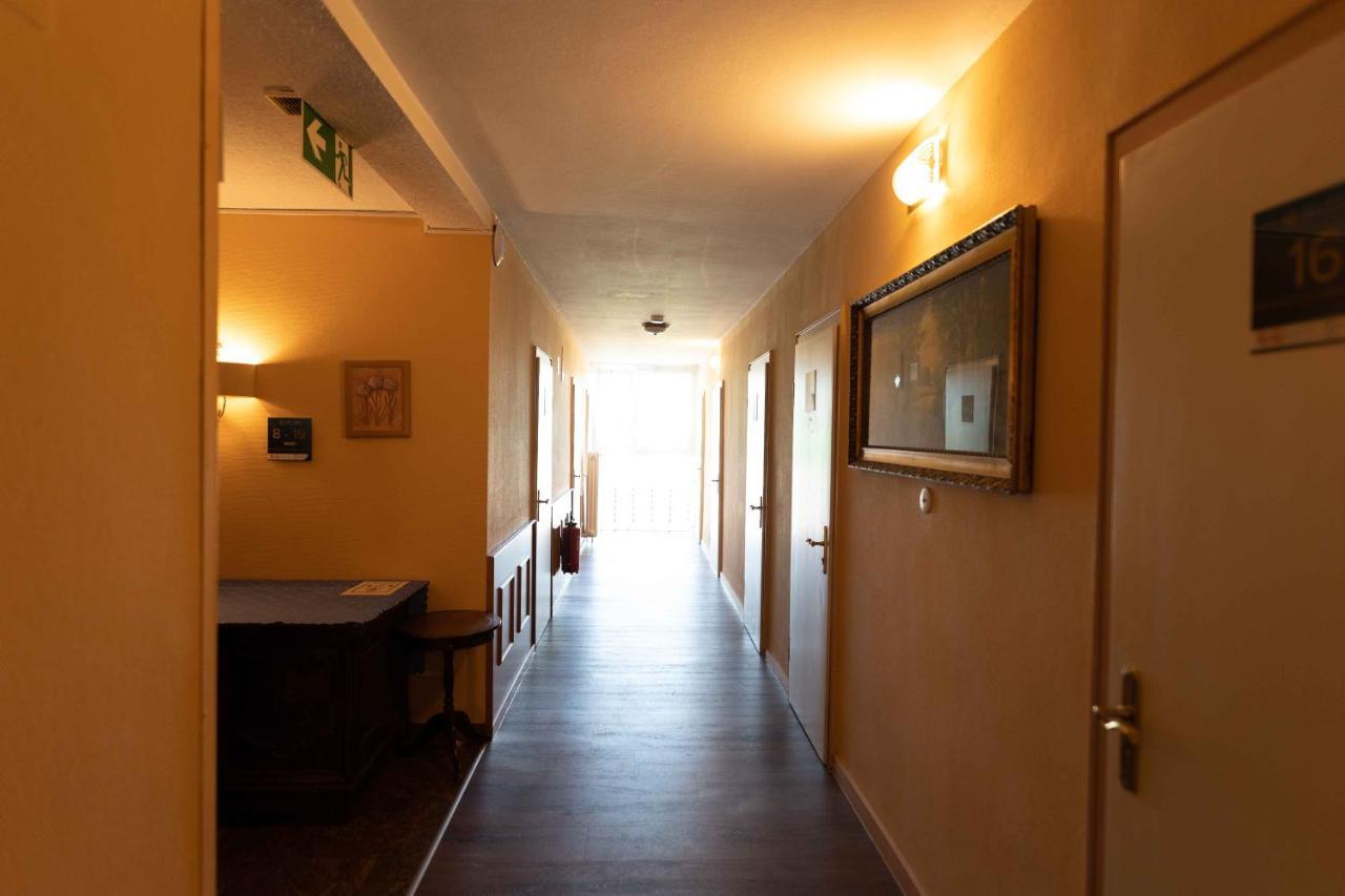 Hotel Hanseat Hamburg Bagian luar foto