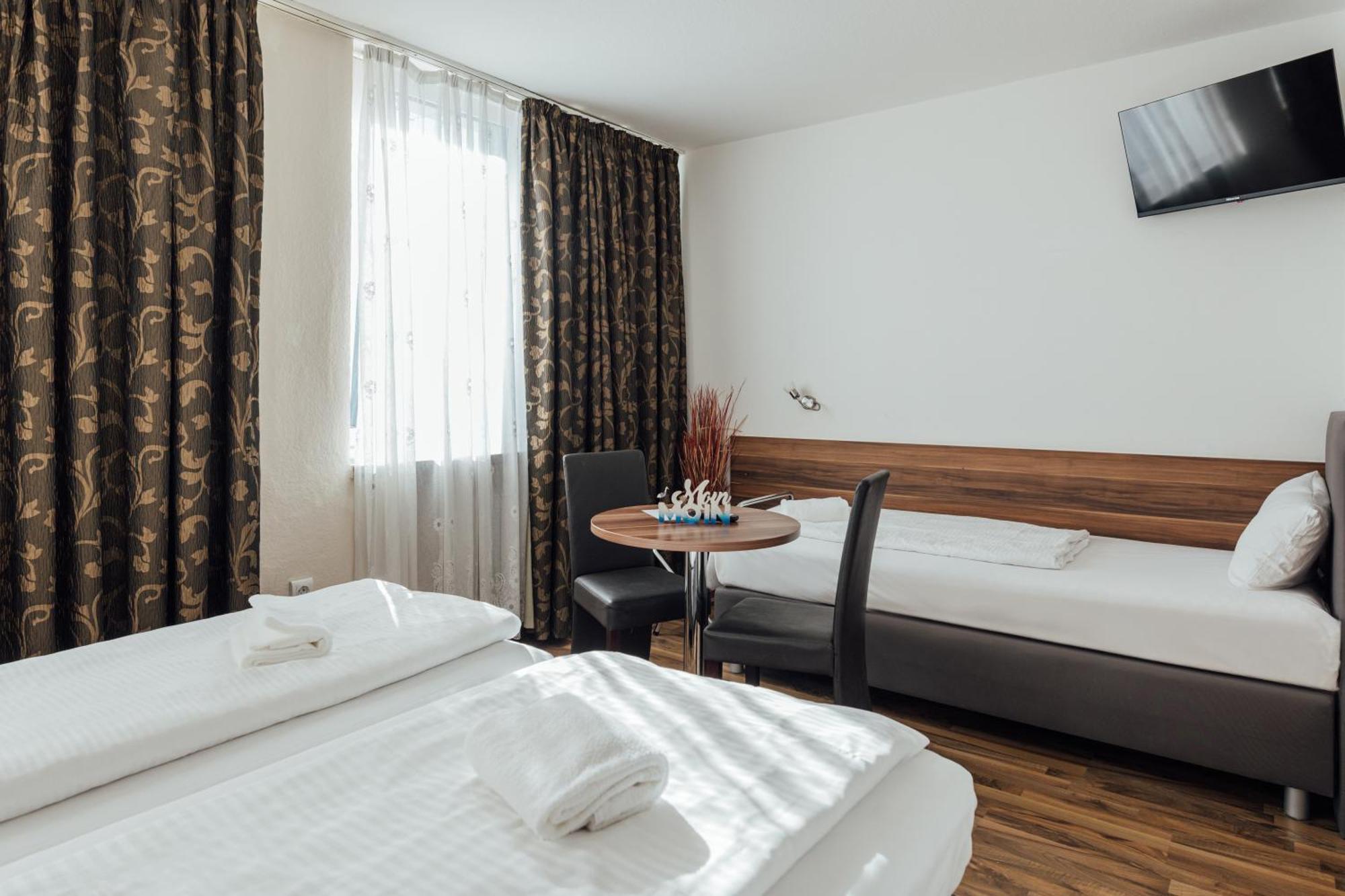 Hotel Hanseat Hamburg Bagian luar foto