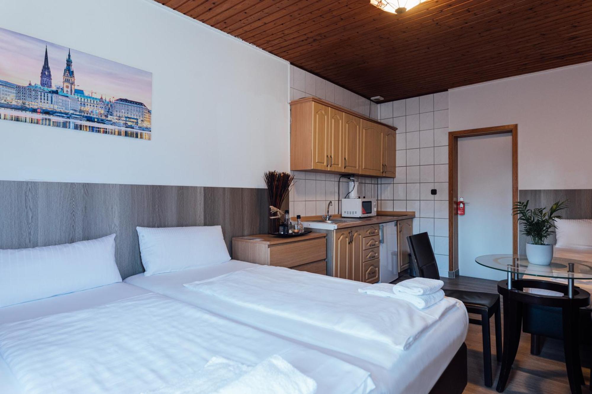 Hotel Hanseat Hamburg Bagian luar foto